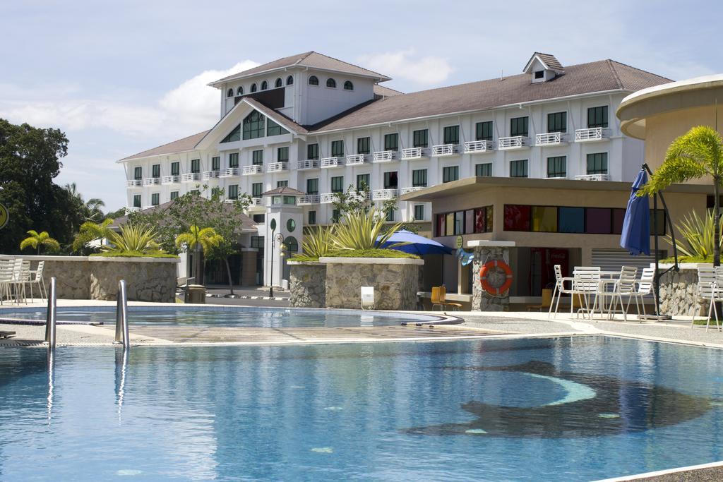 Klana Beach Resort Port Dickson Esterno foto