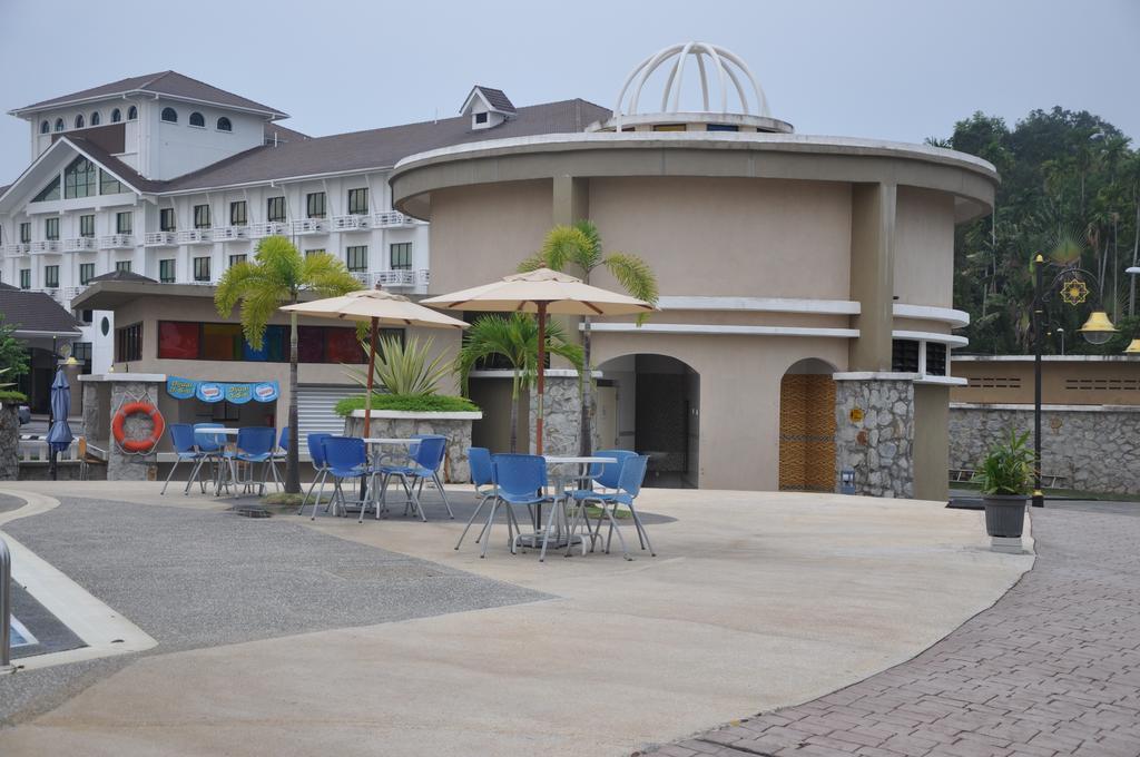 Klana Beach Resort Port Dickson Esterno foto