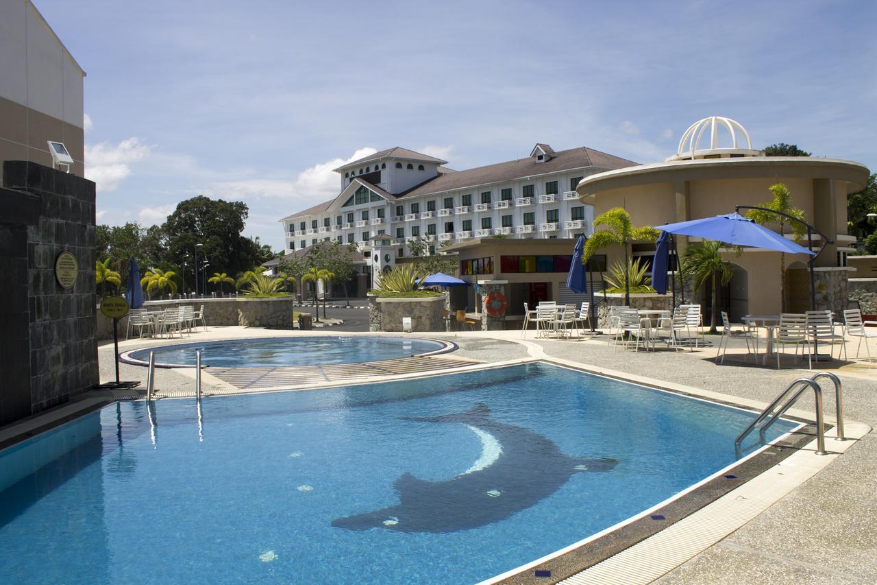 Klana Beach Resort Port Dickson Esterno foto